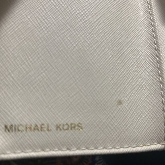 MICHAEL KORS SIGNATURE BIFOLD WALLET - Picture 5 of 7